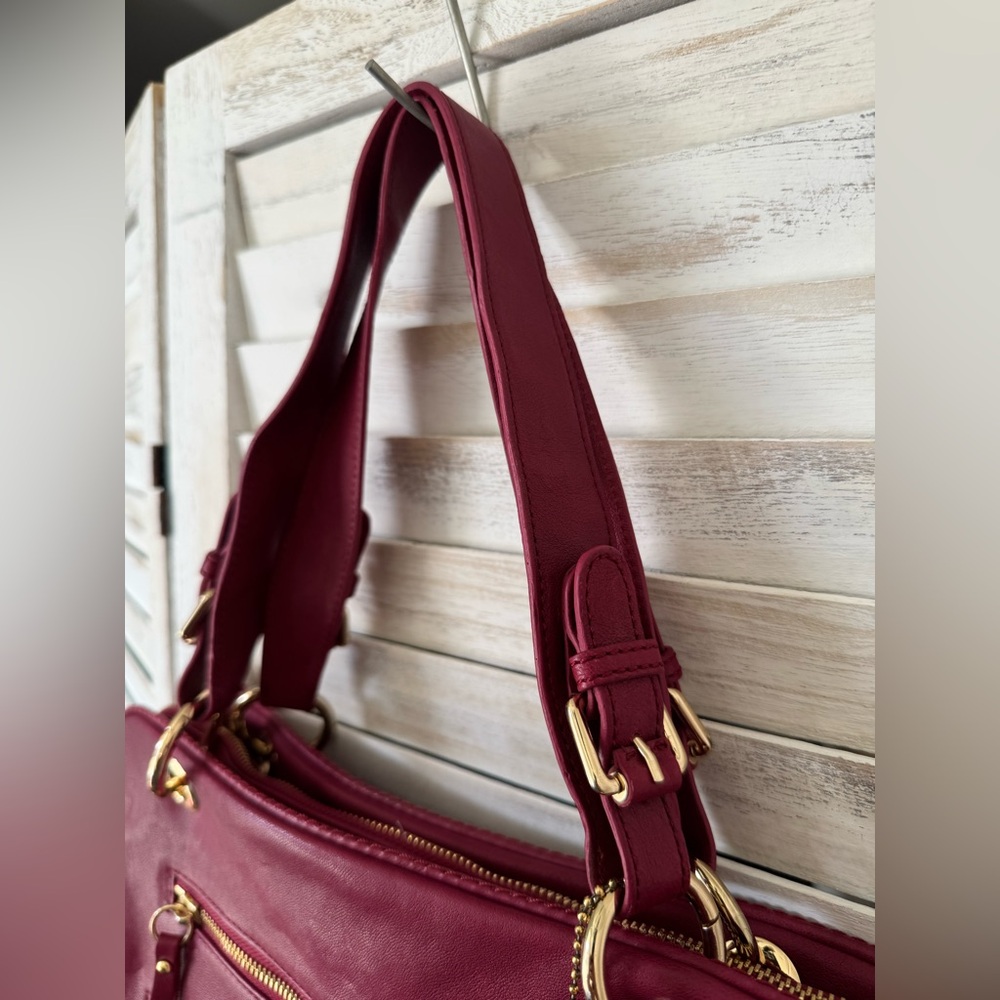 Sorial New York Red / Burgundy Leather Tote Zipper Accents Pocketbook Travel - Picture 11 of 16